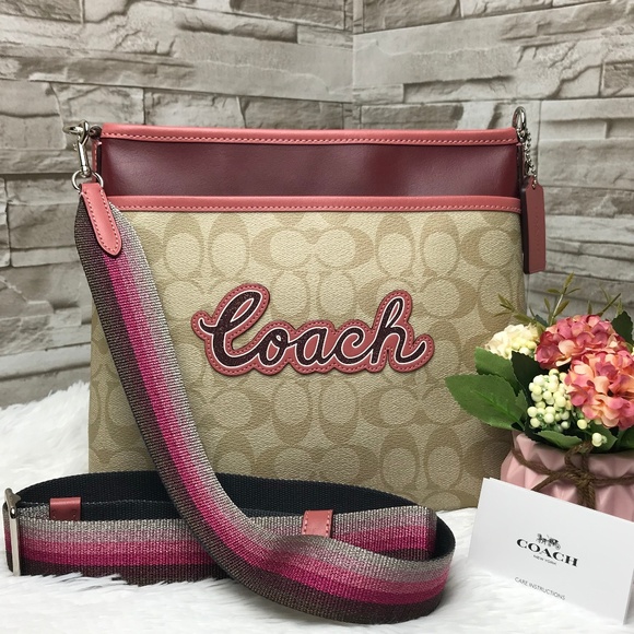 Coach Handbags - 👜COACH🌺FILE CROSSBODY 10 1/4"